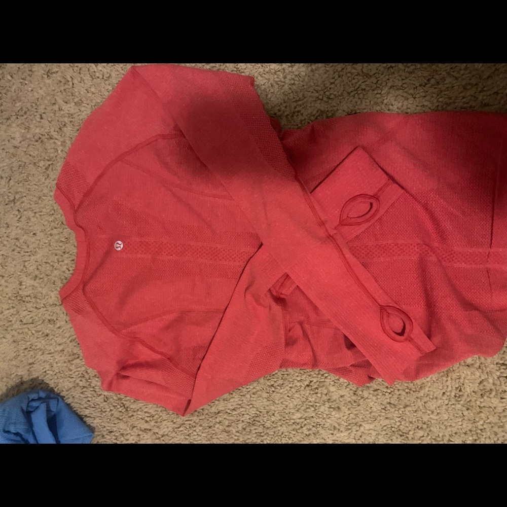 Lulu lemon top